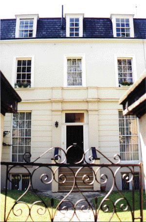 20 Avenue Road - 32Kb